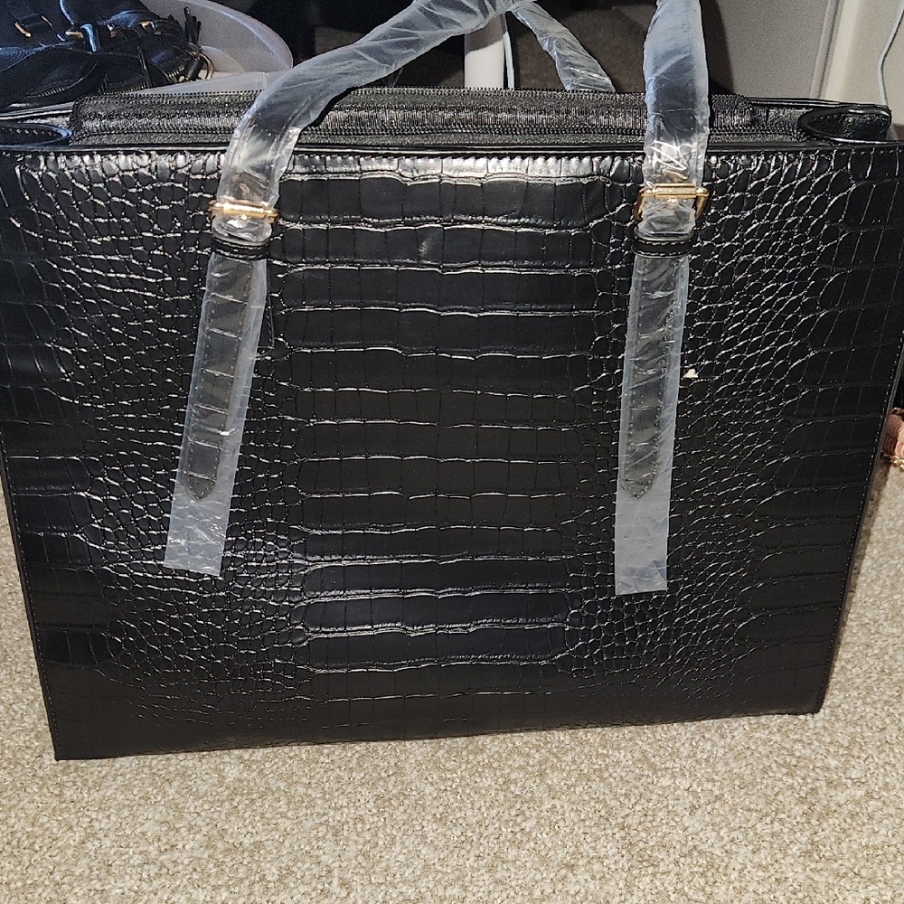 Black Crocodile Pattern Tote Bag - image 4